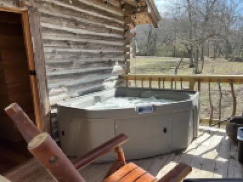 Little Dreamer log cabin