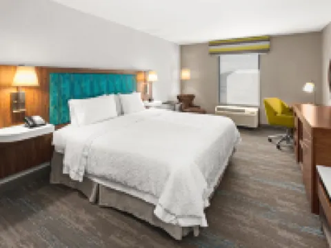 Hampton Inn Seekonk Hotels in Bristol County