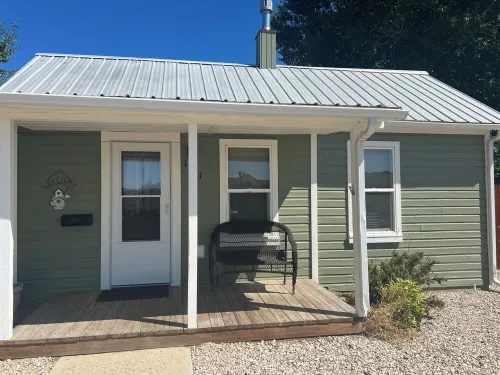 Baby Bear Cottage - Downtown Cody