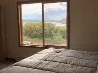 Vega lake Retreat - a unique mountain escape with all four seasons! Hotels near Skyway Ski Trailhead