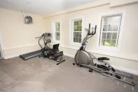 Magnificent Six Bedroom Ogunquit Estate - Pet Friendly! - Gym