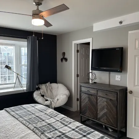Vitamin Sea-Beautiful Oceanfront-3 Bedroom Condo Located in Duck, NC.