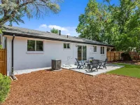 South Denver Ranch • 4 Br • Ideal for Groups Hotels in Centennial