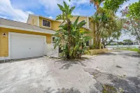 Spacious 3-Bedroom, 2.5-Bath, Gem – Pet-Friendly & Just 0.6 Miles to the Sand! Hotels near Butterfly Garden