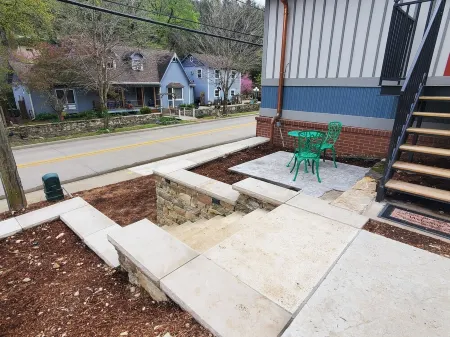 HIstoric Tiny House - Down on Main Street!
