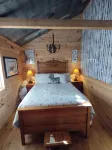 Perfect Benezette Cabin.  Nestled in the Woods, Yet Close to Attractions.  .