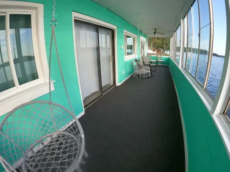 Modern newly remodeled waterfront property on the 4MM - Best views on the Lake!