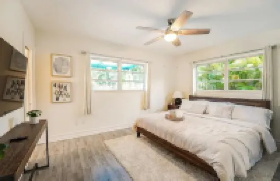 Relaxing Family vacation  with Pool near Cruise, Airport, beach, downtown Hotels in Oakland Park