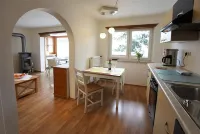 Nice, lovingly completely renovated apartment right below the Karwendel. - Wifi