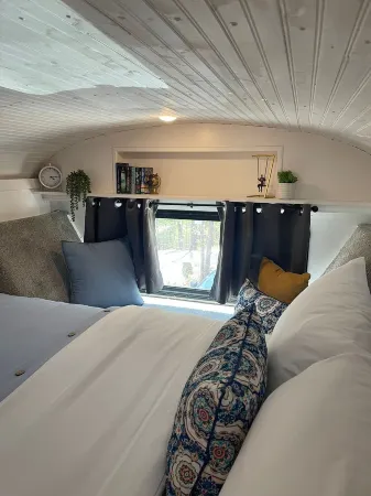 Blue Ridge Bus Отели в г. Трансильвания