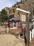 Vintage Cabin in Downtown Estes Park