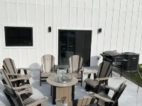 Secluded, Cozy Shouse near the Lake! Hotels in Lake of the Woods County