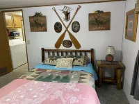 Lake House Retreat--fish/boat/relax. DOGS welcome