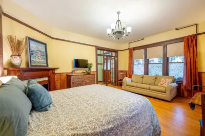 Victoria Falls House
