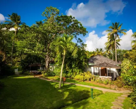 イースト ウィンズ セント ルシア コリンスのホテル