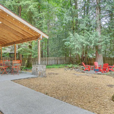 Mt. Hood Alpine Chalet w/ hot tub, kid & dog friendly