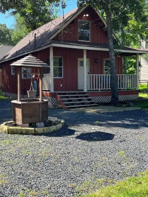 The Cedar Shack near Lake Conroe