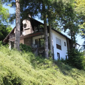 Gemütliche Ferienunterkunft für bis 14 Personen in der Vulkaneifel