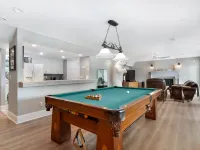 Beautiful Waterfront Home with abundant outdoor seating, pool, hot tub, grill Hotels in York County