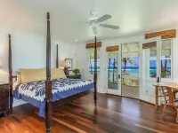 Large Gated Oceanfront Estate ~ Secluded on a beach, safe all year TVNC-4185 アナホラのホテル