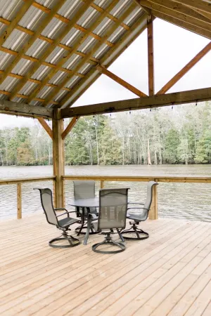Studio style Cabana on the river
