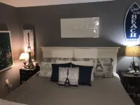 Large House on Ballston Lake -Saratoga Springs with Private Beach, Dock, Jacuzzi