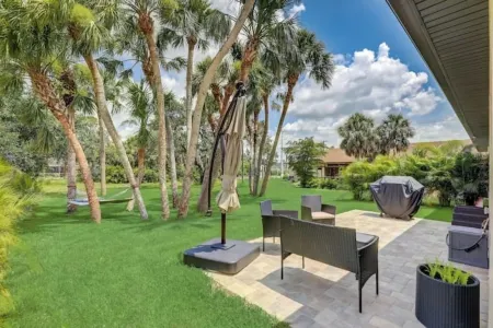 Modern Vacation House