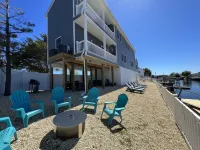 New Construction, Family Friendly, Waterfront!