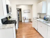 Farmhouse Retreat with deck and fire pit, very family friendly & great location Hotels in Thatcher