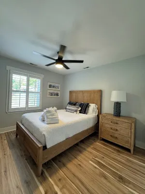 Newly renovated & furnished 3 bdrm, 2 bath lake home, dock, spectacular view