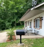 Cozy Cottage w/wood stove, firepit, pond & hiking trails near Snow Trails Hotels near The Blueberry Patch