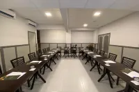 โรงแรม อิตามาราติ เซนโทร - รีพับลิกา - ที่มีบาร์