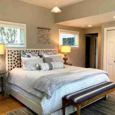 Coastal Cottage w/ Roof Deck Ocean Views - York, ME 4 Beds, 3 Baths, Sleeps 9 Rooms