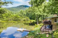 Lakeside Cove Private Lake Trout Fishing & Mountain Views Hotels in Millshoal