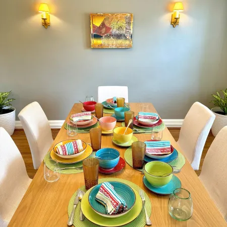 Historic Home, Modern Conveniences 15 Minutes to Chattanooga. Great for Families