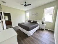 AMAZING private Pool Villa close to Disney Hotels near Northeast Regional Park Polk County