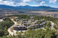 Cozy Pet & Family-Friendly Condo Near Winter Park•Heated Garage•Trails•Sleeps 6