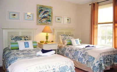 Walk Everywhere! Beautiful Historic District Getaway! Hôtels à proximité de : Beaufort History Museum