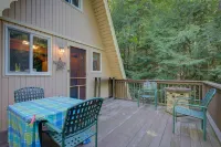 Cozy A-frame Cabin- Walk to Hills pond/Sunset lake- 20 mins to gunstock