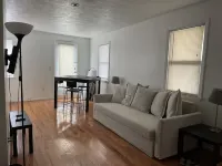 Federal Hill 2 bedroom King bed Parking  PLEASE READ DESCRIPTION BEFORE BOOKING  호텔