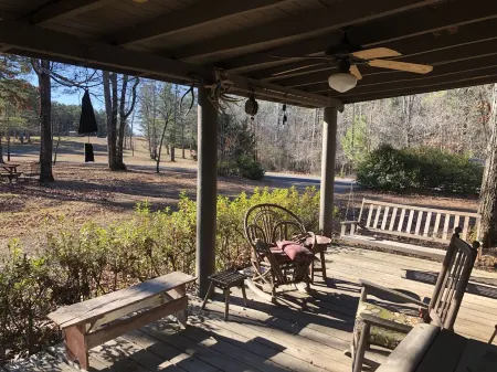 Prospect Mountain Sportsman's Lodge with private fishing lakes