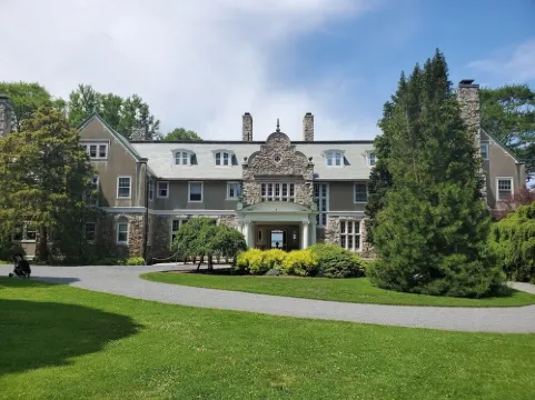 Water Views from nearly Every Room! 3BR 3BA Luxury in Portsmouth RI Hotels in Portsmouth