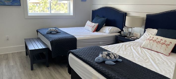 Newly renovated Beach Block Condo with Pool Hotels in Cape May