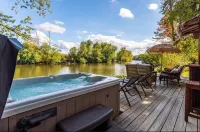 Welcome to The Boathouse! Waterfront/Boats/Hot tub Hotel di Rosendale