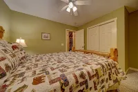 The Bear Lodge-Fire pit-Fireplace