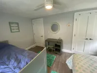 Popponesset modern beach house 6 minute walk to private beach (plenty of beds