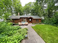 MN cabin escape. 2 cabins on exclusive DL shore 켄트 프리먼 아레나 주변 호텔