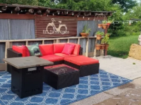 Completely remodeled lower unit in historic 1880's house. Hotels in Ishpeming