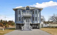 Captain's Quarters