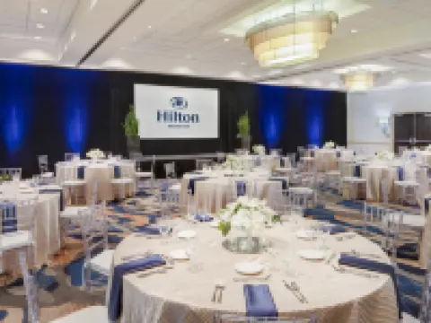 Hilton Arlington Hotels in Arlington